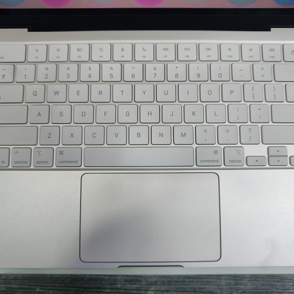 MacBook Neo A3404 8gb 256gb ssd