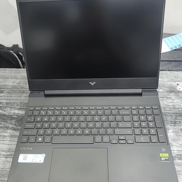 Hp victus 15-fb1001ax Ryzen5 7000hs