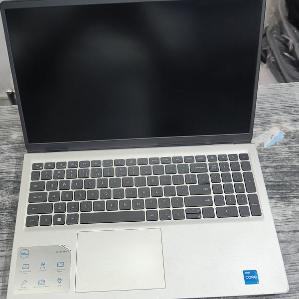 Dell Inspiron 15 core i5 12genration