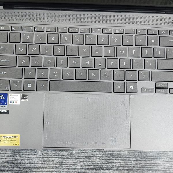 Asus zenBook core ultra 7