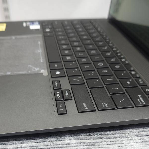 Asus zenBook core ultra 7