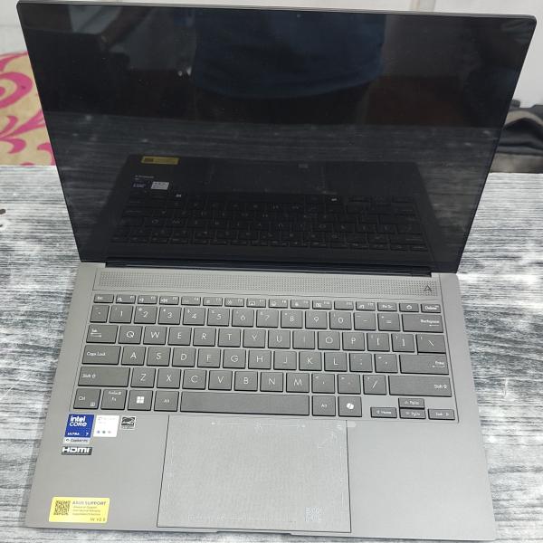Asus zenBook core ultra 7