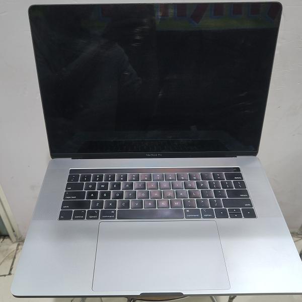 MacBook core i7