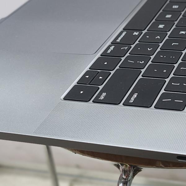 MacBook core i7