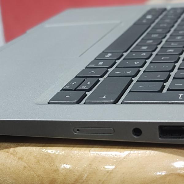Dell laptop latitude 5320touch screen