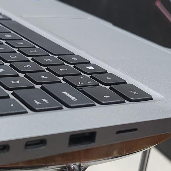 Dell laptop latitude 5320touch screen