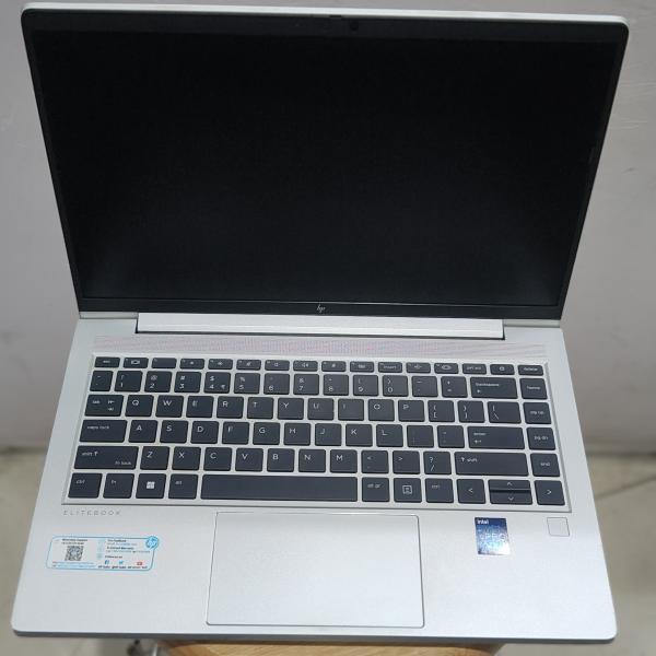 Hp laptop640g9 core i512th gen
