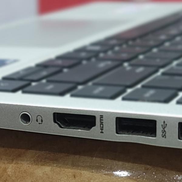 Hp laptop640g9 core i512th gen