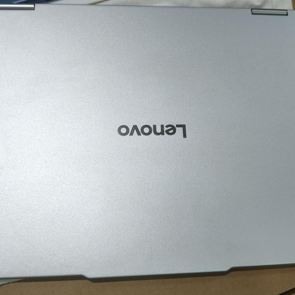 Lenovo yoga Ryzen 7ai