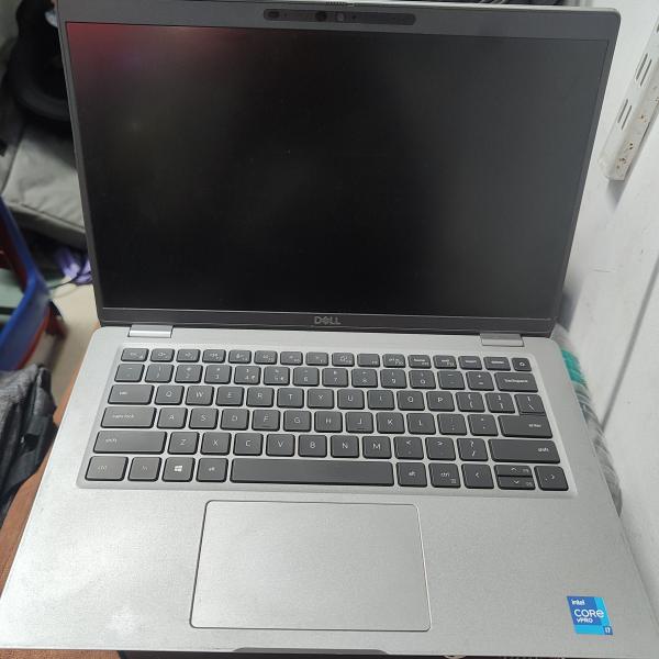 Dell laptop i 711th gen