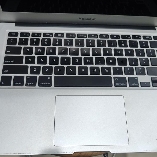 Apple laptop Core i5th 2015air