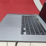 MacBook laptop i9 2019