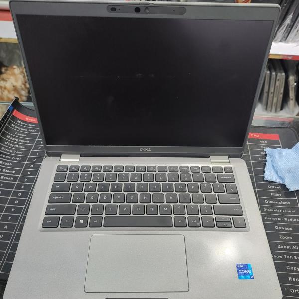 Dell laptop touch screen latitude 5320 i511th gen