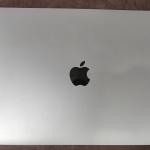 MacBook Air M1 chip 8gb 256gb