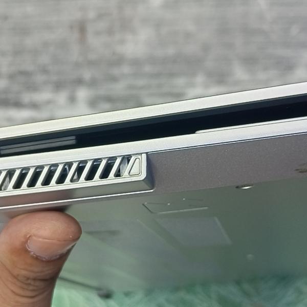 Asus Vivobook S15 s5504va core i5 13H genration
