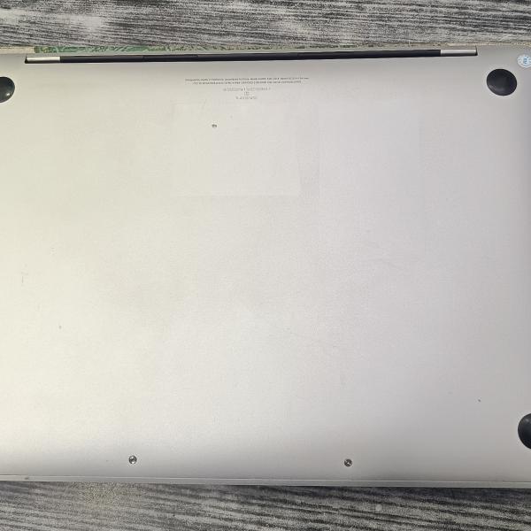 MacBook Pro A1989 core i7 16gb ram 512gb ssd 2018 model