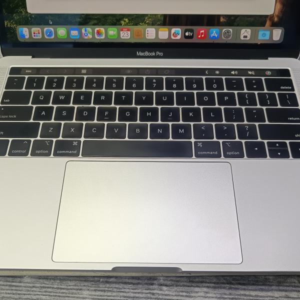 MacBook Pro A1989 core i7 16gb ram 512gb ssd 2018 model
