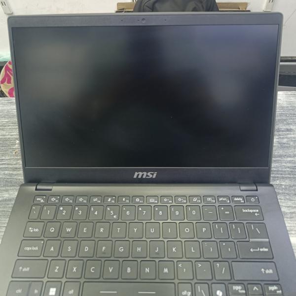Msi Laptop core i5 12genration 8gb ram 512gb ssd