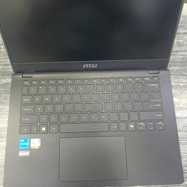 Msi Laptop core i5 12genration 8gb ram 512gb ssd