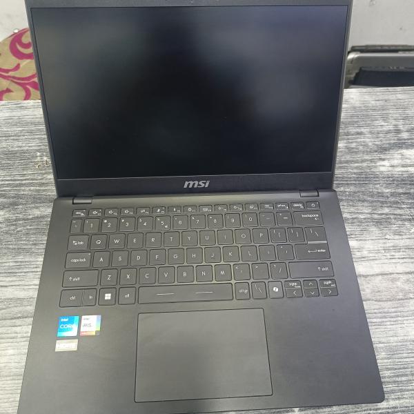 Msi Laptop core i5 12genration 8gb ram 512gb ssd