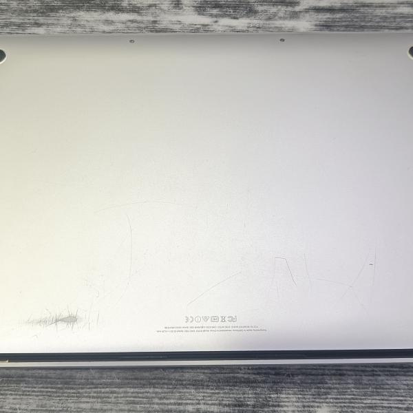 MacBook Pro A1707 Touch bar core i7 16gb ram