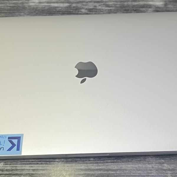 MacBook Pro A1707 Touch bar core i7 16gb ram