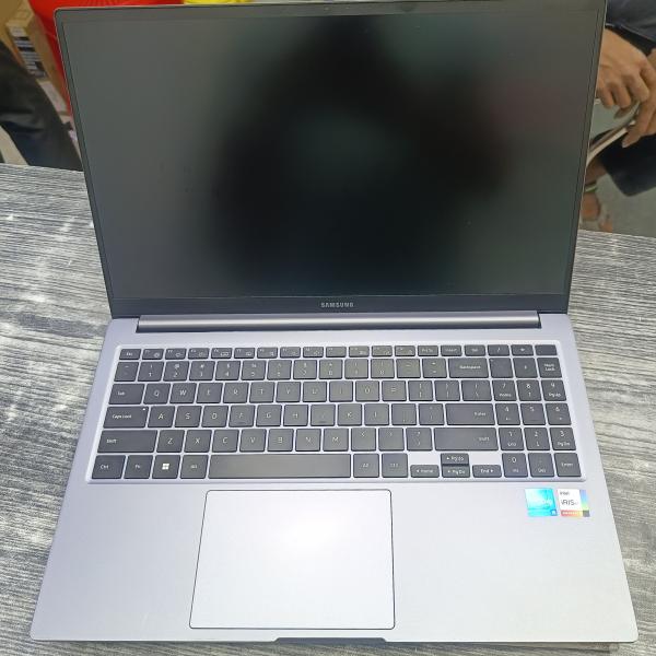 Samsung NP750XGJ Core i5 13genration
