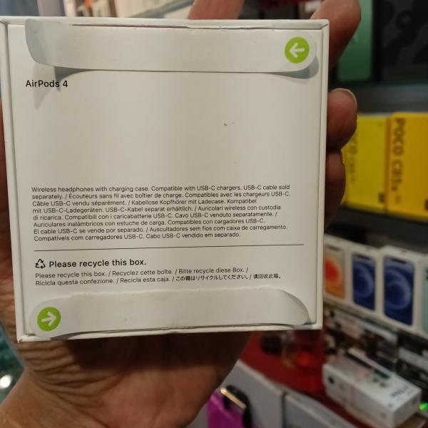 AIRPODES 4