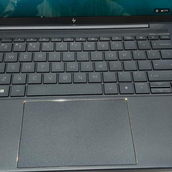 Hp Dragonfly i7 13genration Ram,16gb  SSD,256gb  Till October 2026