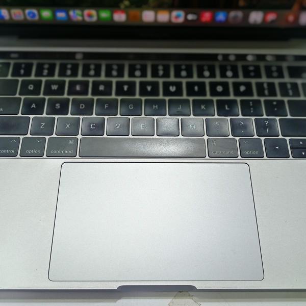 Macbook pro A1706