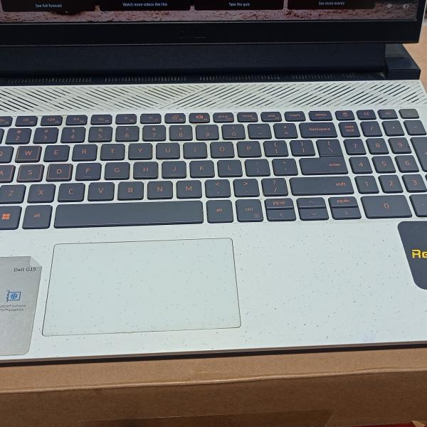 Dell g15 Ryzen7 6th