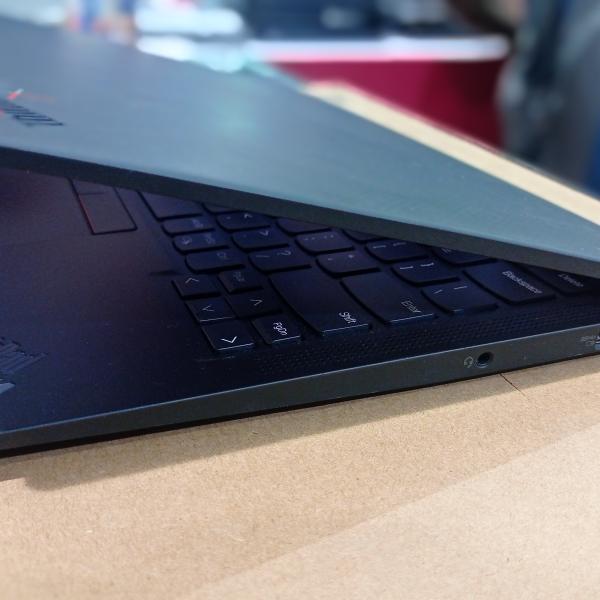 Lenovo thinkpad x1 carbon